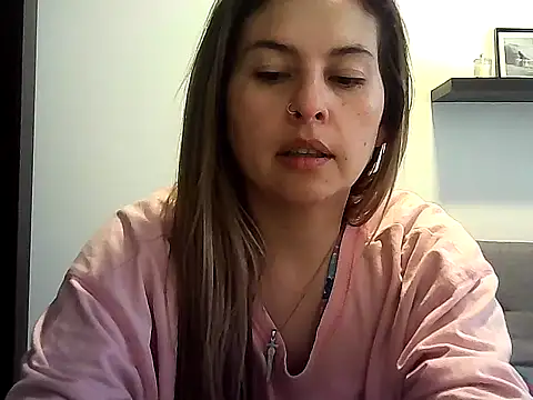 Snapshot of Valery__Rouse_ chatting on 04-23-26, 12:29 Valery Rouse online show from 04-23-26, 12:29
