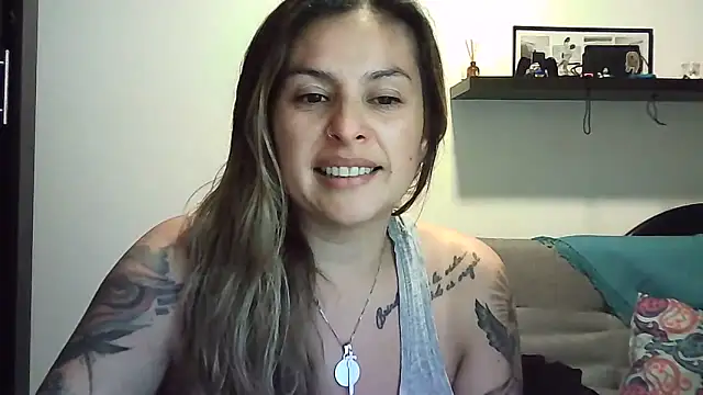 Snapshot of Valery__Rouse_ chatting on 06-15-26, 10:56 Valery Rouse online show from 06-15-26, 10:56