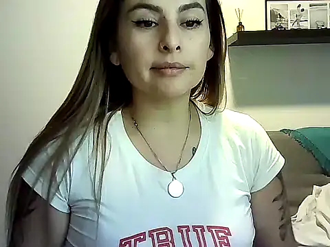 Snapshot of Valery__Rouse_ chatting on 06-22-26, 08:50 Valery Rouse online show from 06-22-26, 08:50