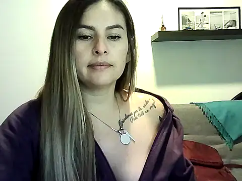 Snapshot of Valery__Rouse_ chatting on 06-30-26, 10:33 Valery Rouse online show from 06-30-26, 10:33