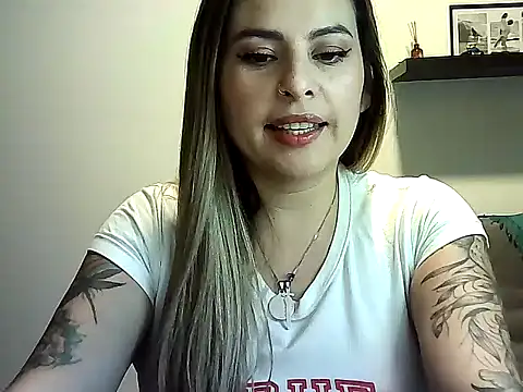Snapshot of Valery__Rouse_ chatting on 07-02-26, 03:23 Valery Rouse online show from 07-02-26, 03:23