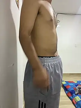 Young handsome online show from 01-17-26, 06:18