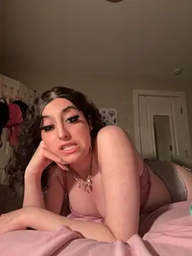 Snapshot of gigifox220 chatting on 10-20-25, 06:03 gigifox220 online show from 10-20-25, 06:03