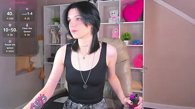 Lynn Martin online show from 12-04-25, 12:20