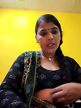 Snapshot of Sabnam_kohli chatting on 09-18-25, 03:25 Sabnam kohli online show from 09-18-25, 03:25