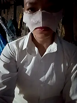 Snapshot of liss-su chatting on 09-15-25, 11:16 liss-su online show from 09-15-25, 11:16