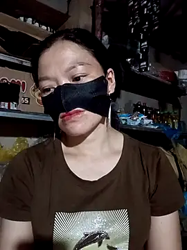 Snapshot of liss-su chatting on 09-24-25, 02:42 liss-su online show from 09-24-25, 02:42