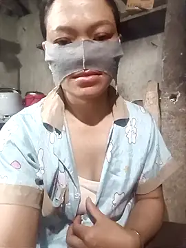 Snapshot of liss-su chatting on 09-25-25, 12:20 liss-su online show from 09-25-25, 12:20