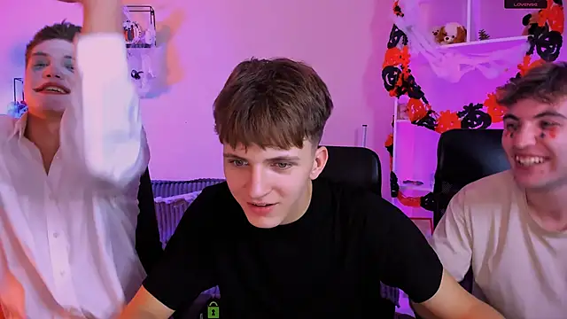 travis wolf  online show from 10-31-25, 09:16