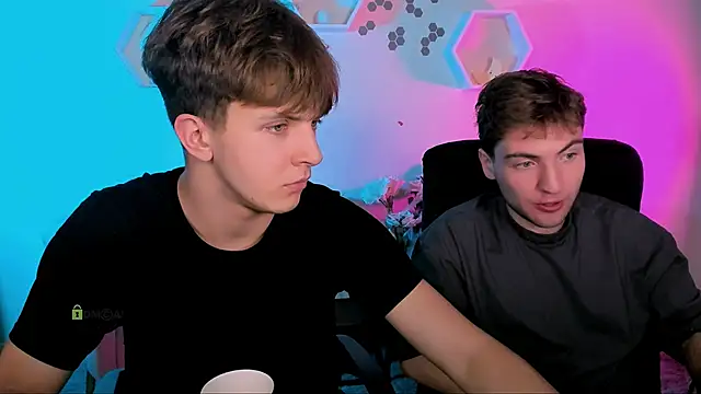 travis wolf  online show from 12-04-25, 07:55