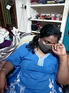 Snapshot of Tamil_Kavitha10 chatting on 07-20-26, 06:54 Tamil Kavitha10 online show from 07-20-26, 06:54