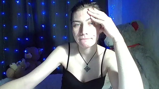 Nancy Luna online show from 10-19-25, 08:31