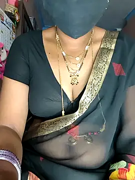 Snapshot of SindhuHappy chatting on 04-28-26, 12:09 SindhuHappy online show from 04-28-26, 12:09