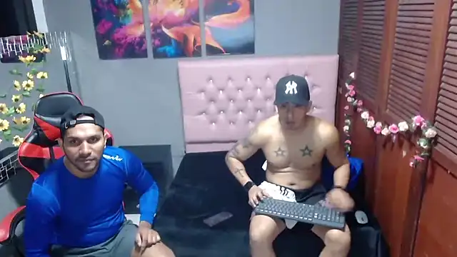AngelAndChris online show from 09-20-25, 12:39