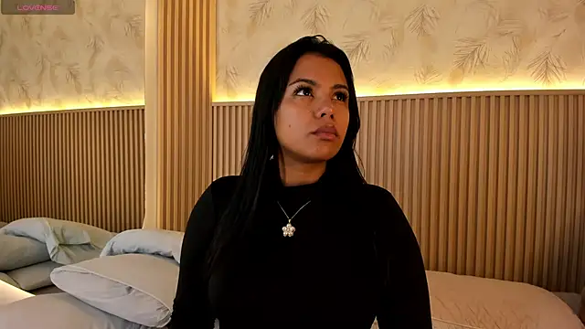 Snapshot of Liss-Reyes chatting on 05-30-26, 01:30 Liss-Reyes online show from 05-30-26, 01:30