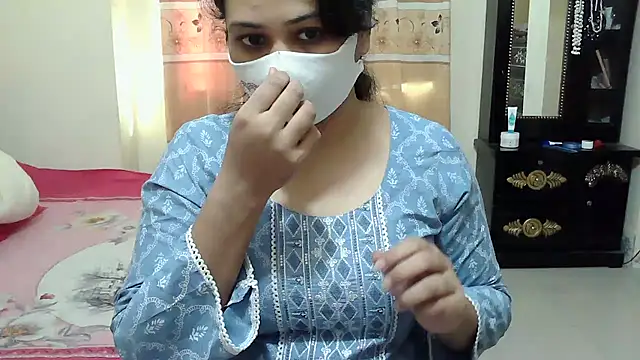 Elena cruz5 online show from 11-20-25, 05:07