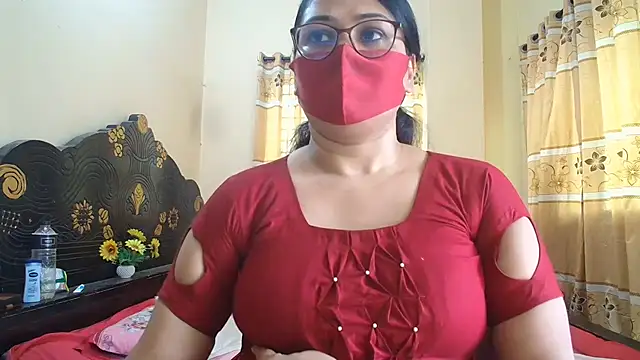 Snapshot of Elena_cruz5 chatting on 06-23-26, 05:05 Elena cruz5 online show from 06-23-26, 05:05