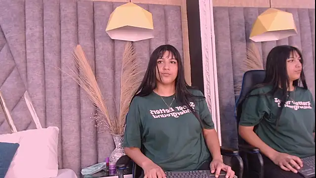 Snapshot of GraceWalker chatting on 09-25-25, 07:28 GraceWalker online show from 09-25-25, 07:28