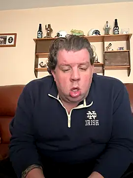 Stephanie1984 online show from 10-28-25, 05:15