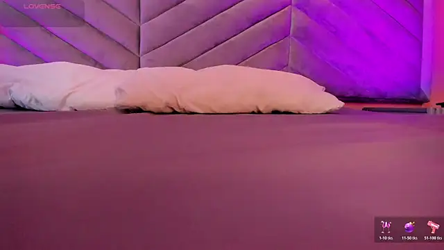 Mia Valentine  online show from 11-06-25, 08:32