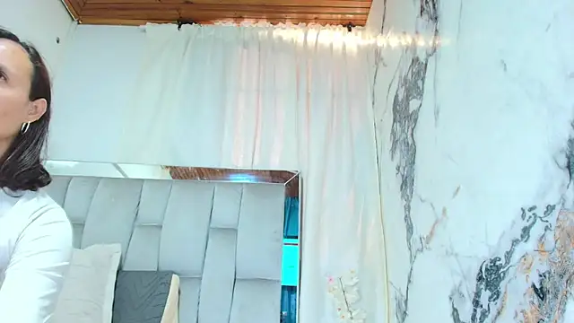 Snapshot of maraa_X chatting on 04-27-26, 12:14 maraa X online show from 04-27-26, 12:14