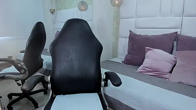 Snapshot of kate_lua chatting on 11-18-25, 12:31 kate lua online show from 11-18-25, 12:31