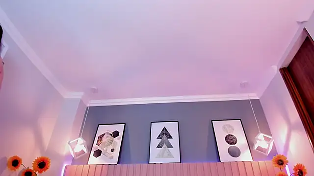 Nina Ford online show from 03-27-26, 10:31