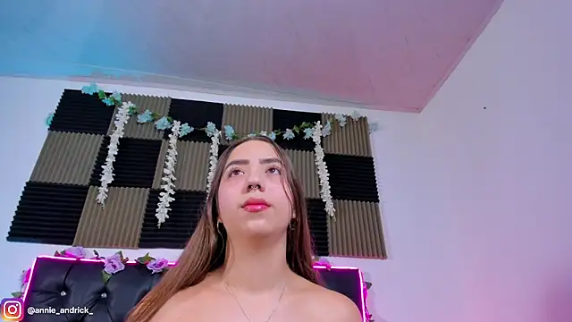 Snapshot of _leda_swan_ chatting on 06-28-26, 11:05 leda swan online show from 06-28-26, 11:05