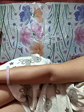 liu-liusexy online show from 04-11-26, 07:45