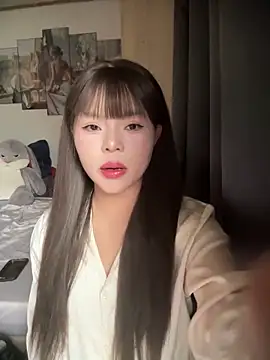 SarahBeii online show from 10-23-25, 03:39