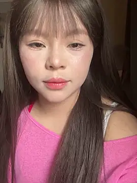 SarahBeii online show from 12-23-25, 03:48