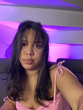 Snapshot of P_A_U_L_I_N_A_ chatting on 06-01-26, 02:02 P A U L I N A online show from 06-01-26, 02:02