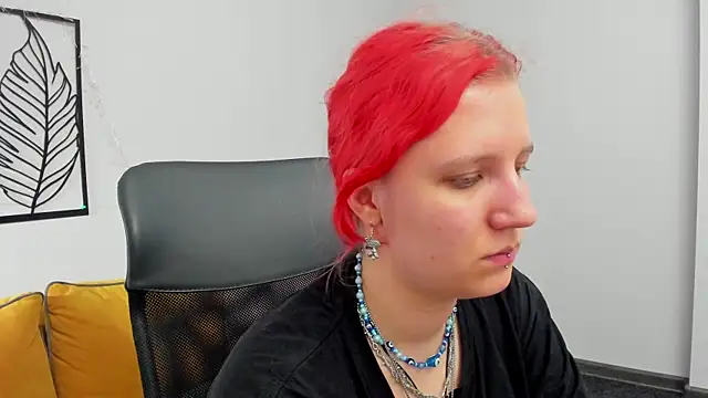 Hailey Foxy online show from 04-27-26, 11:52