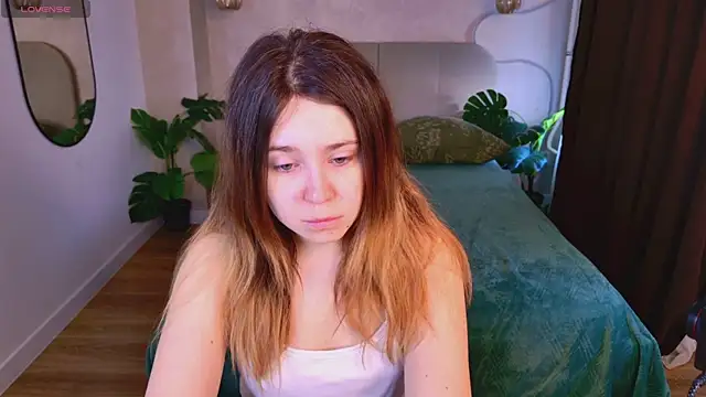 Lina Glow online show from 04-02-26, 06:33