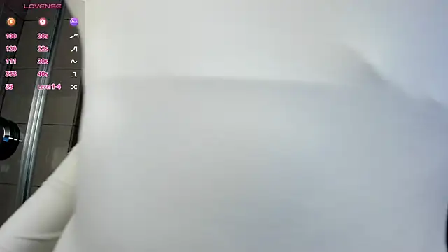 Lina Glow online show from 04-05-26, 07:05