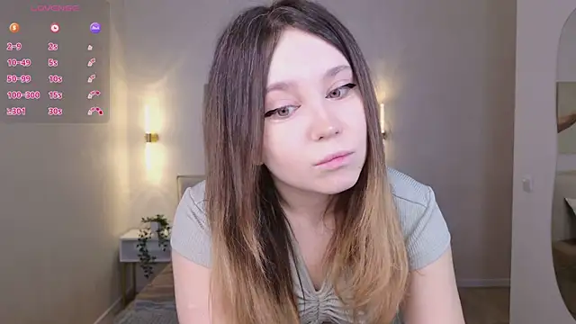 Lina Glow online show from 04-21-26, 06:41