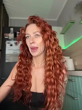 Snapshot of LittleFox___ chatting on 02-03-26, 06:40 LittleFox online show from 02-03-26, 06:40