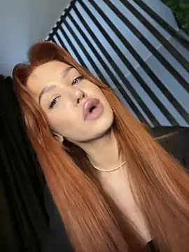 LittleFox    online show from 03-04-26, 06:08