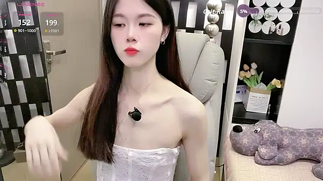 Yueyue-MM online show from 04-10-26, 12:49