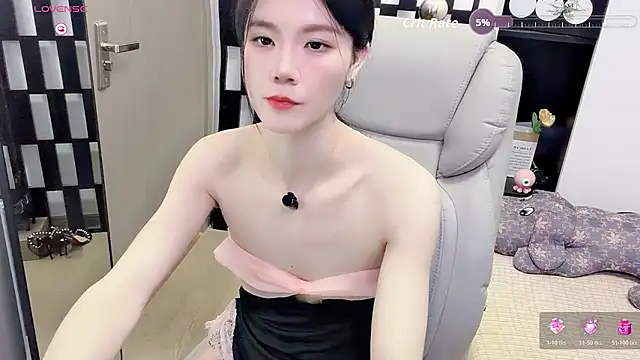 Yueyue-MM online show from 07-16-26, 01:39