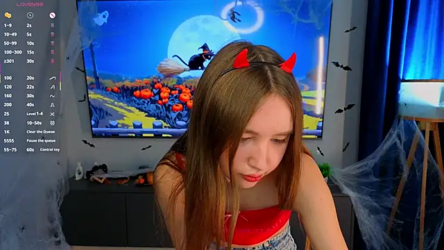 ElfredaTupy online show from 11-11-25, 07:47