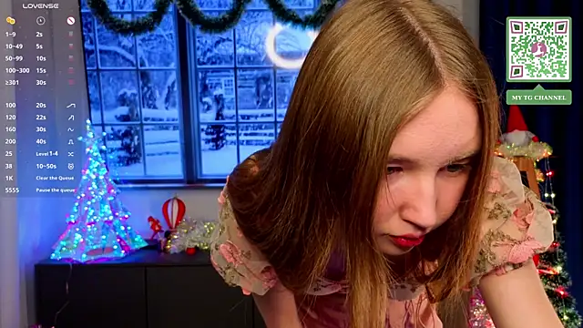 ElfredaTupy online show from 12-05-25, 08:16