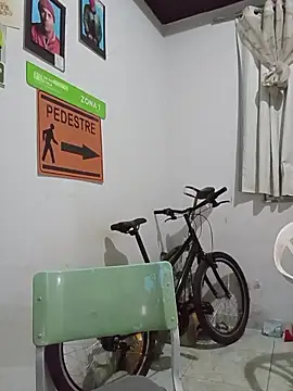 dinho carioca online show from 11-19-25, 08:09