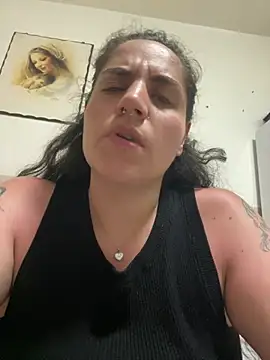 Snapshot of napoletanacagna chatting on 06-03-26, 05:40 napoletanacagna online show from 06-03-26, 05:40