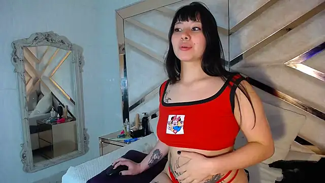 Zulema R1 online show from 11-30-25, 03:16