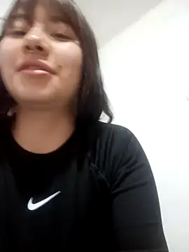 Snapshot of Zulema_R1 chatting on 05-08-26, 09:42 Zulema R1 online show from 05-08-26, 09:42