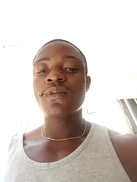 Snapshot of mojeemore chatting on 10-16-25, 10:16 mojeemore online show from 10-16-25, 10:16