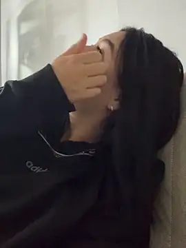 Scarlett 12 online show from 09-15-25, 11:43