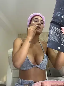 Scarlett 12 online show from 03-27-26, 09:53