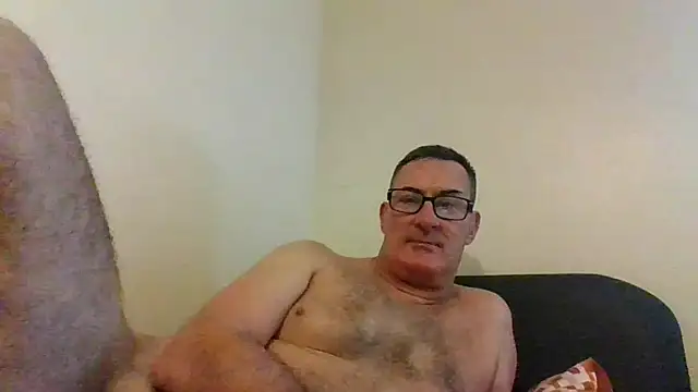 Snapshot of goldenman59 chatting on 09-23-25, 01:14 goldenman59 online show from 09-23-25, 01:14